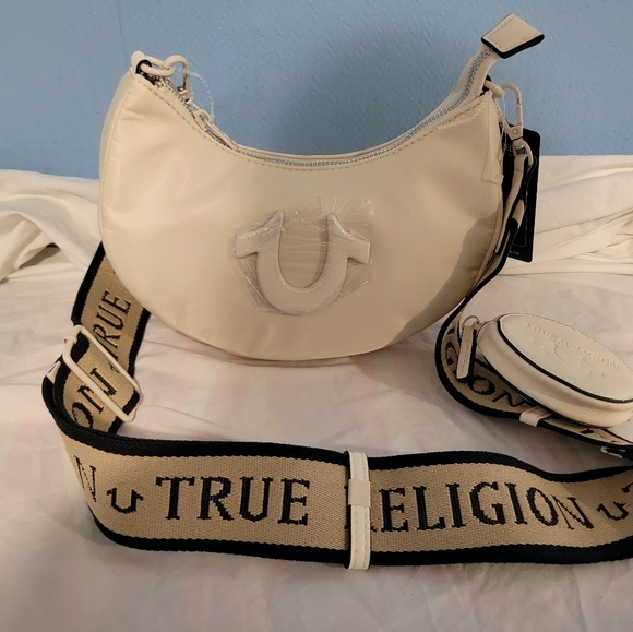 True Religion Horseshoe Logo Strap Crescent Hobo Bag- new - Picture 10 of 14